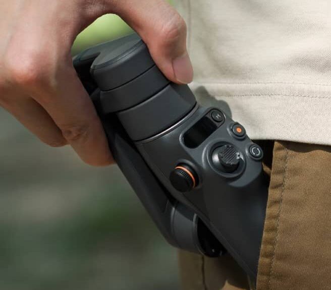 dji gimbal half in pocket